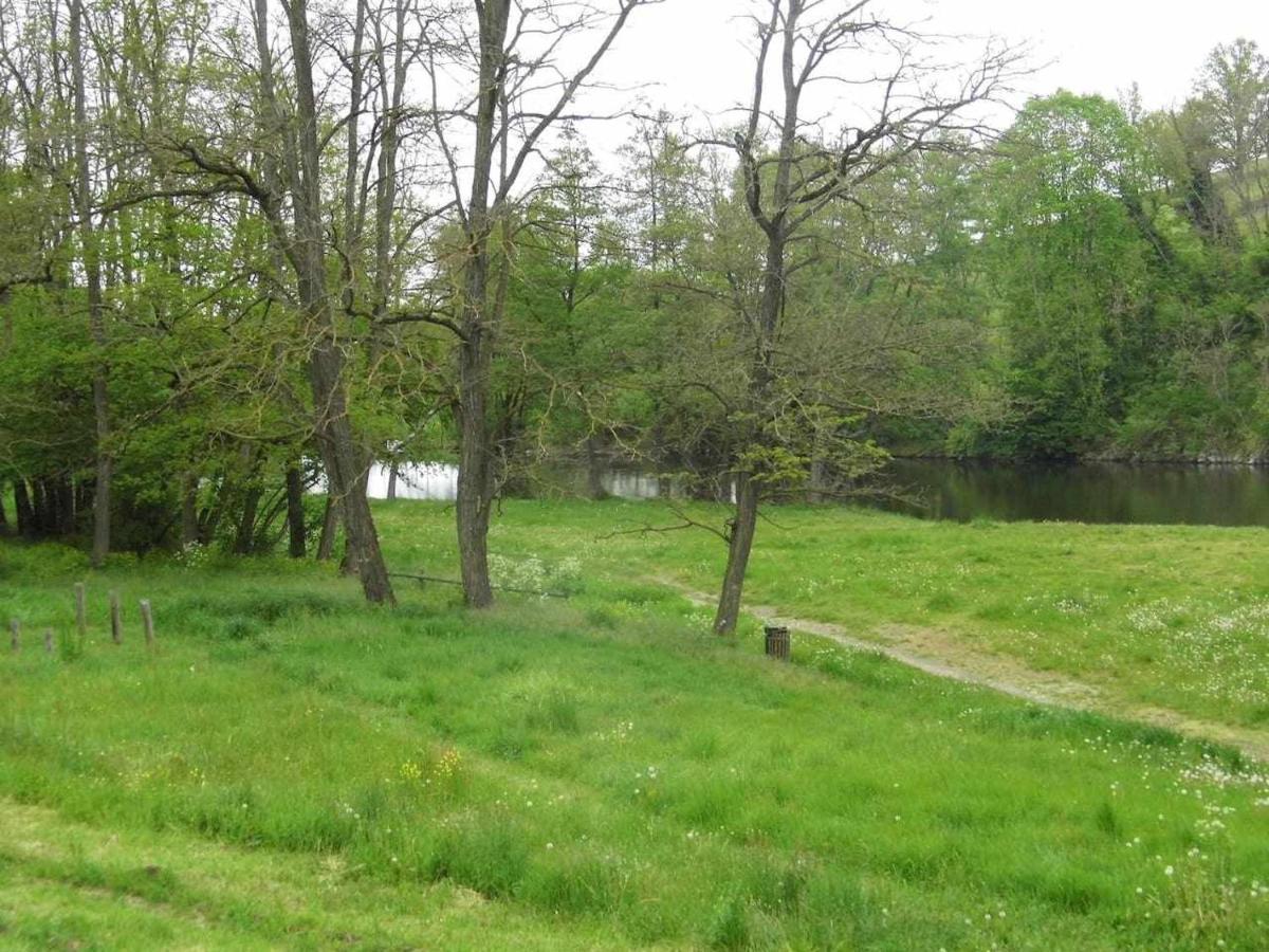 فيلا Joli Petit T2 Calme Au Bord De Leau Vieille-Brioude المظهر الخارجي الصورة
